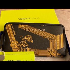 Versace jeans wallet women